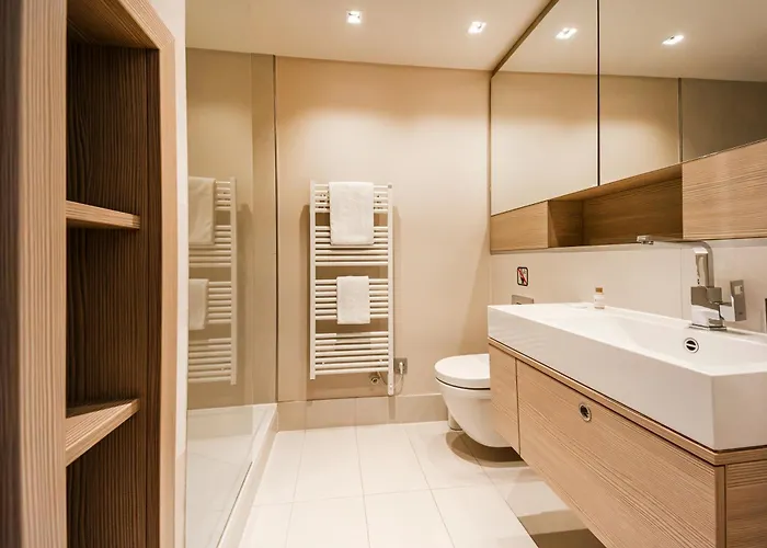 Brera Serviced Frankfurt Oper Aparthotel 4*